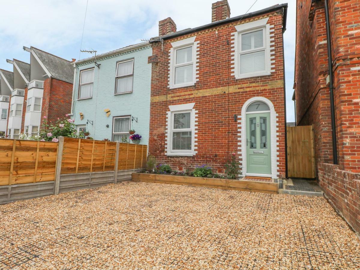 Villa Number 7 Lymington Exterior foto